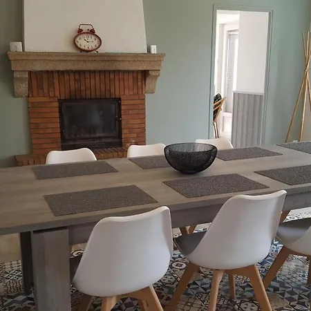 La Maison A Bernard 펜션 Beaurepaire (Vendee)